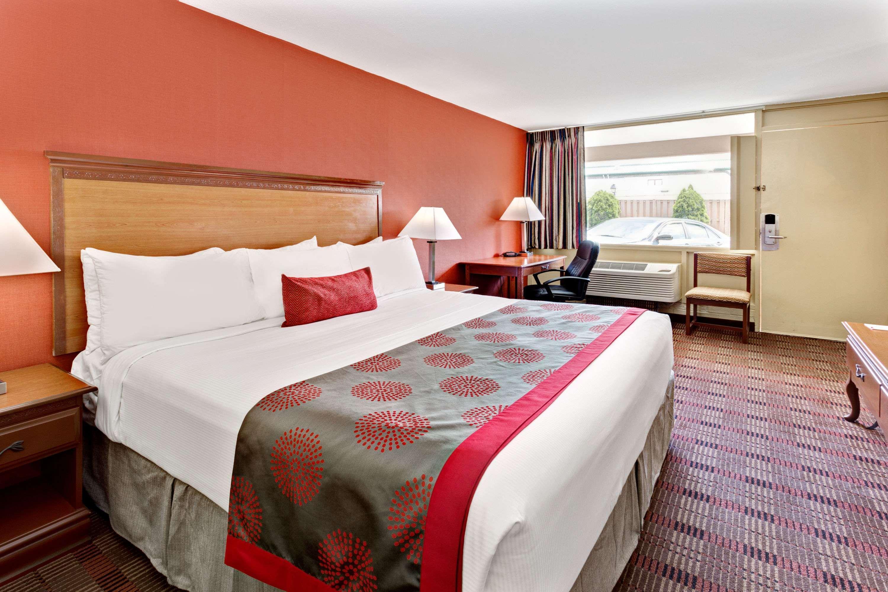 Ramada By Wyndham Baltimore West מראה חיצוני תמונה